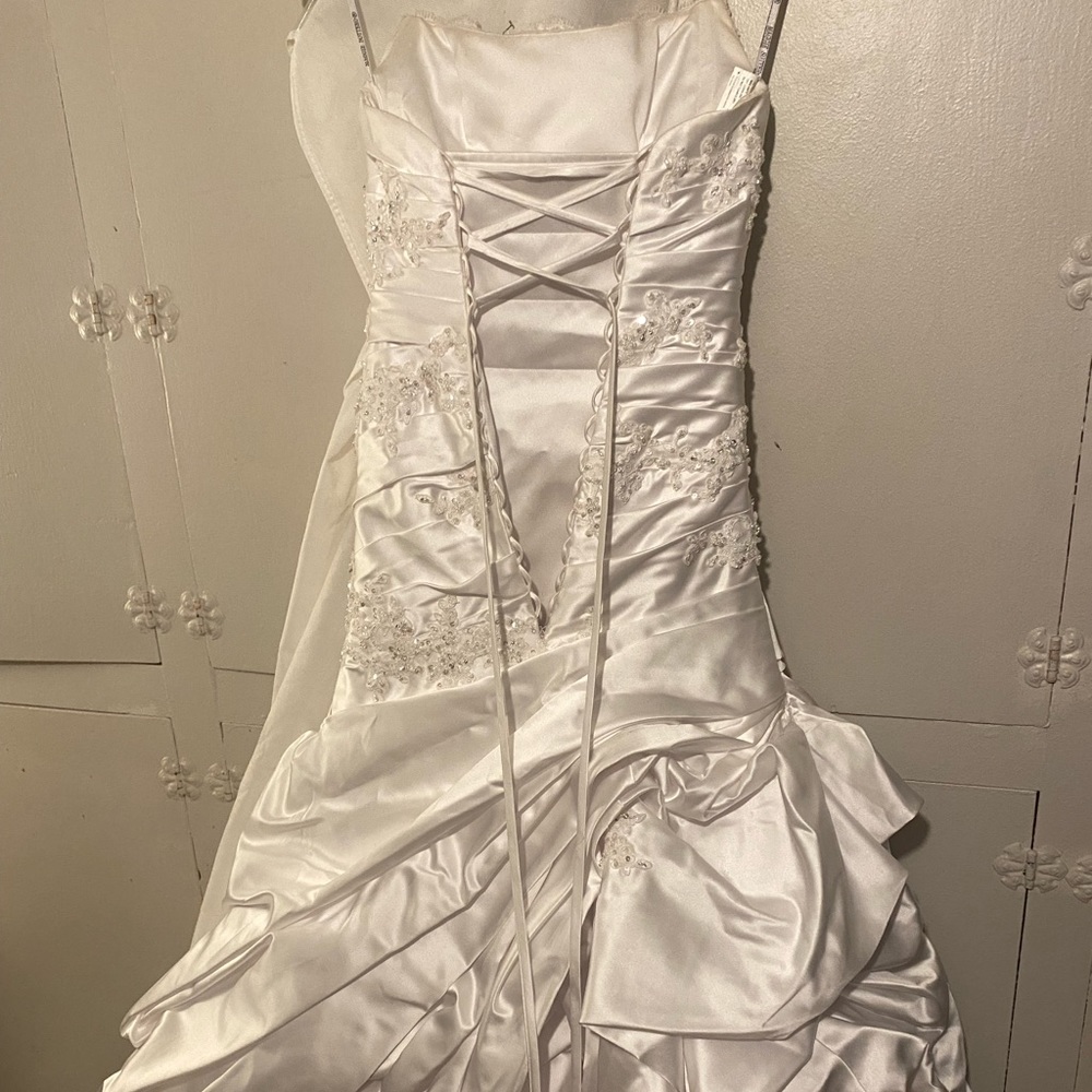 Wedding dress